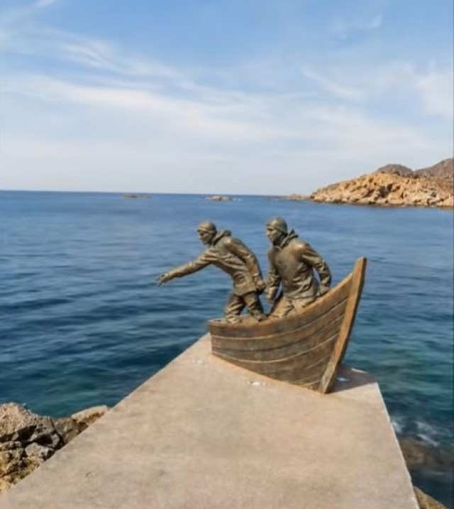 ¿Cómo quedaría un monumento a los héroes del Sirio en la nueva bocana de Cabo de Palos? Así lo plantea esta propuesta