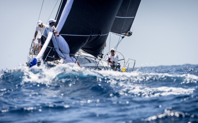 El Nadir agarra el liderato en ClubSwan 42 y el Lisa R manda firme en ORC 0 en el Trofeo SM la Reina