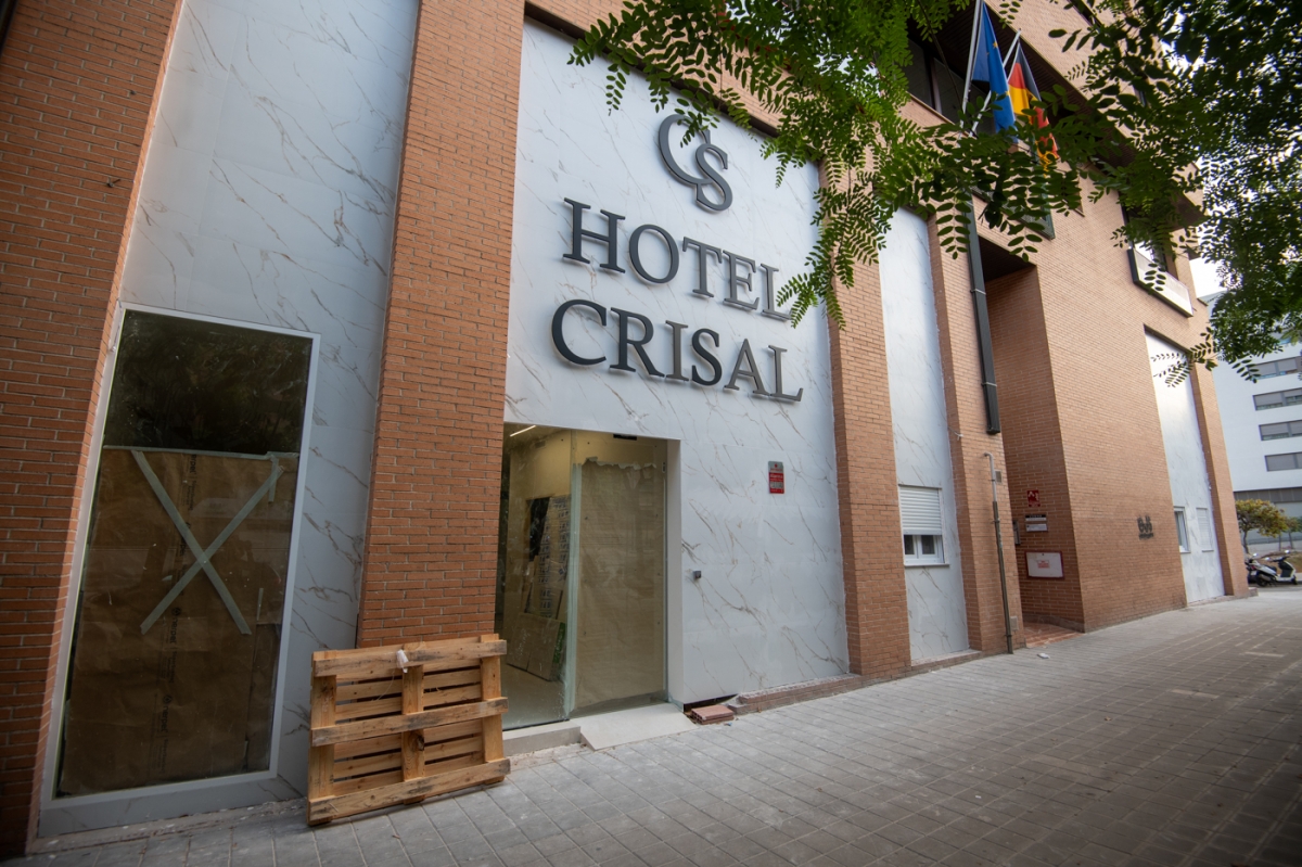 El 'reciclaje' de los bajos comerciales en Alicante: promueven un hotel de 12 estancias en Benalúa