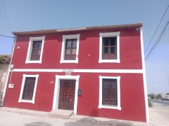 La emblemática Casa Colorá de Alquerías quedará protegida dentro de la ordenación industrial de la pedanía