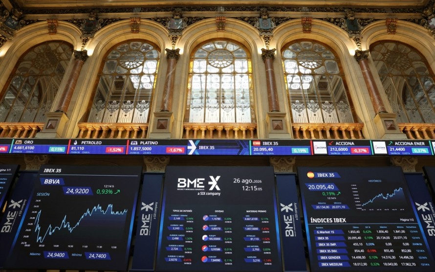 El Ibex 35 se apoya en los 20.000 puntos (+0,05%), con el crudo en 88 dólares y pendiente de Nvidia
