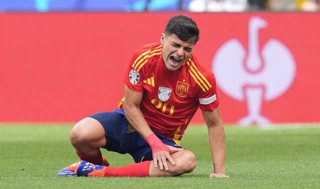 Pedri, un mes de baja, se despide de la Eurocopa