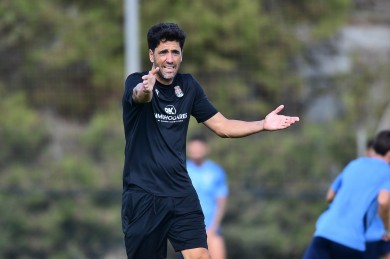 El Efesé, sin Serrano, Jean Jules y Marcelo, arranca en Algeciras, dejándose 