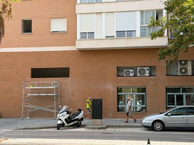 Urbanismo se reunirá con vecinos de las calles de Benicalap con bajos en obras para apartamentos turísticos