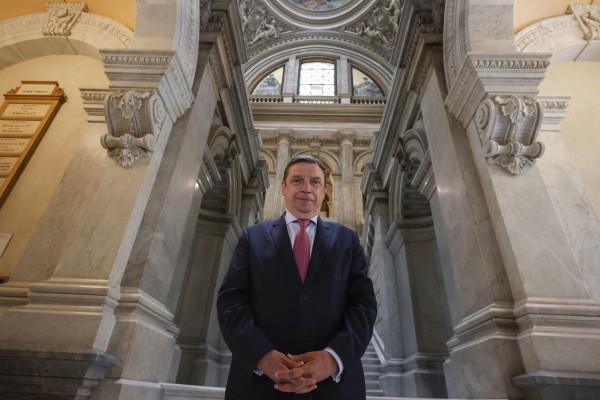 Planas augura un aumento de las exportaciones agroalimentarias pese a las amenazas comerciales

