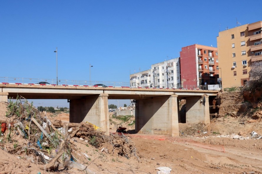Torrent proyecta un nuevo puente en Quatre Camins que será más alto y con mayor capacidad hidráulica