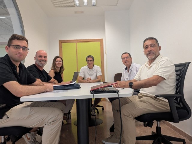 El área empresarial de Las Atalayas y la UA se alían para mejorar la movilidad de sus empresas