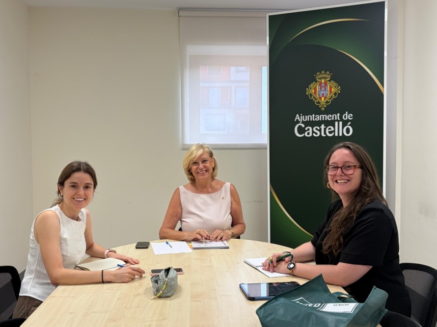 Castelló traslada al Centro de Vida Activa la nueva programación del Aula UNED Sénior