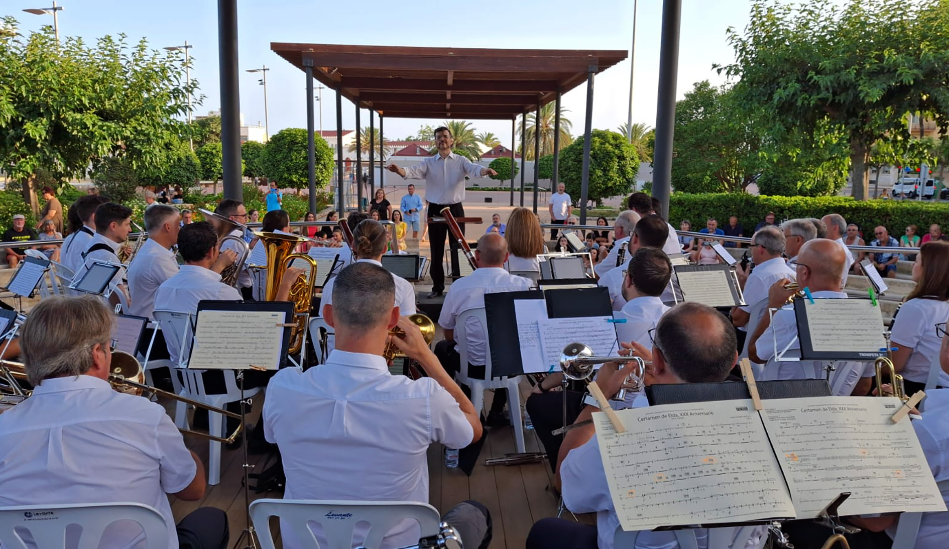 Andrés Valero-Castells dirige por primera vez a la Banda de Castelló con 'Concert per a dos reines'
