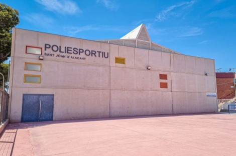 Sant Joan piensa en su desarrollo: agua depurada para riego, pabellón inclusivo y un refugio climático