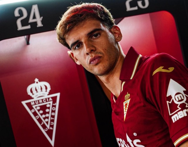 Jorge Sánchez, quien renovó hace 15 días, tendrá ficha exclusiva del primer equipo