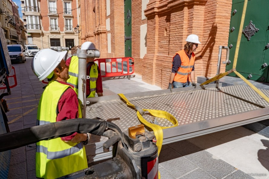 Cartagena licita por 51.000 euros el vestuario de brigadas, inspectores y conductores municipales