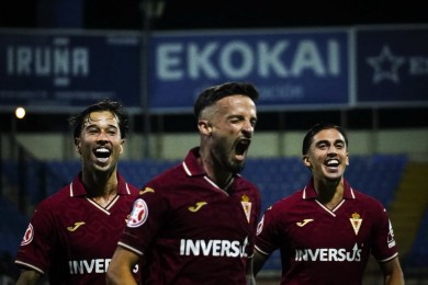 El Murcia logra un triunfo de nivel en un clásico que se da en el estreno liguero de la era Sergi Guilló