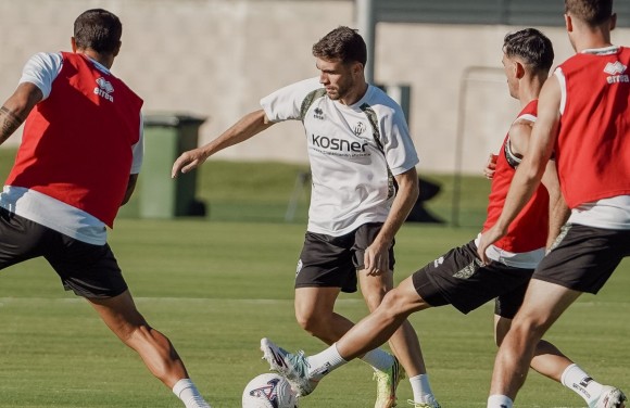 El Castellón busca engrasar la maquinaria y seguir sumando ante un filial en alza                                