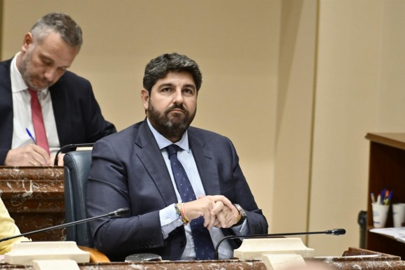 López Miras acompañará a la alcaldesa de Murcia en la concentración de apoyo a Ceuta