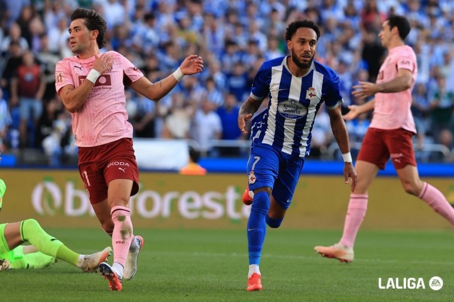Las notas del RC Deportivo - Valencia CF: Las tradiciones no cambian, el Valencia vuelve a dar su peor cara lejos de Mestalla