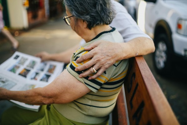 Un estudio identifica diferencias de sexo y de género en la resiliencia ante el Alzheimer