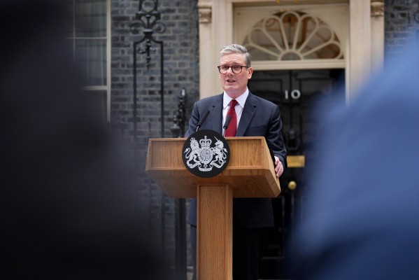 Renta variable, mercados privados, pensiones... El impacto de la victoria laborista en Reino Unido