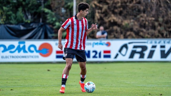 El CD Eldense obtiene la cesión del extremo Aingeru Olabarrieta