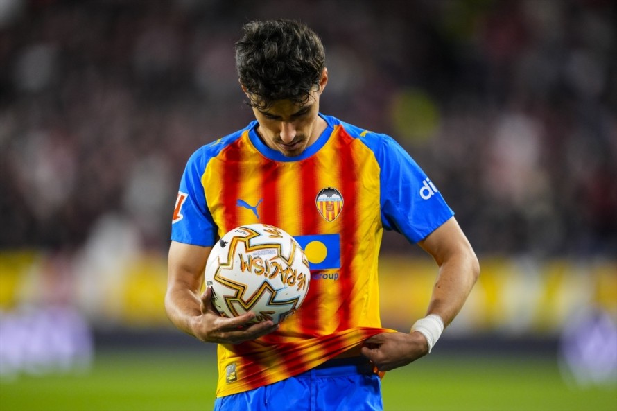 Almeida se marcha cedido al Racing de Santander