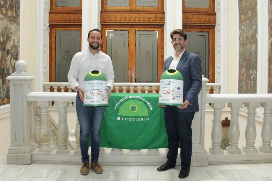 Castelló anima en las redes sociales a participar en el reto de la Bandera Verde con el reciclaje de vidrio