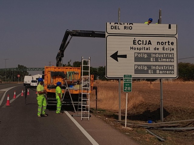 Un recurso de la patronal lleva al Gobierno a suspender 1.000 millones de euros para conservar carreteras