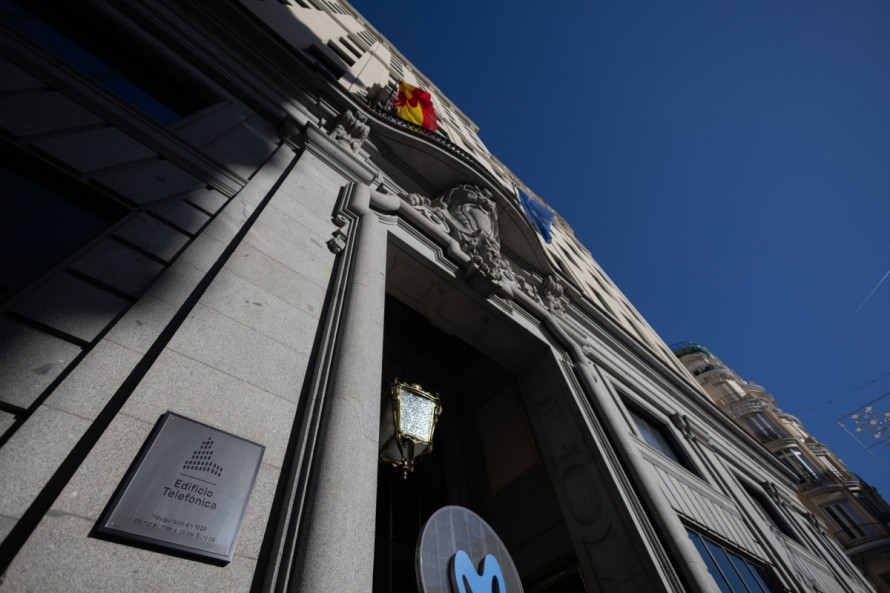 Tomás Olivo cierra la compra de la sede de Telefónica en la Gran Vía de Madrid por 200 millones de euros