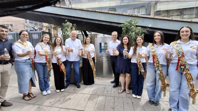 Vila-real estrena en la plaza Mayor una primera fuente de agua refrigerada y prevé instalar tres más
