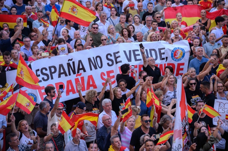 La concentración por Ceuta en València, en imágenes