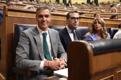 Sánchez anuncia que sacará de Ceuta a otros 1.500 migrantes, pero avisa que no puede echarlos 