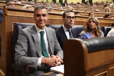 Sánchez anuncia que sacará de Ceuta a otros 1.500 migrantes, pero avisa que no puede echarlos 