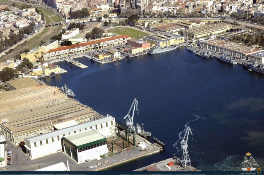 Dragado y nueva superestructura: el plan de la Armada para transformar el Muelle de Poniente en Cartagena