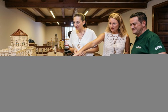 'Castelló en bricks': una exposición recrea edificios icónicos de la ciudad con 380.000 piezas de Lego