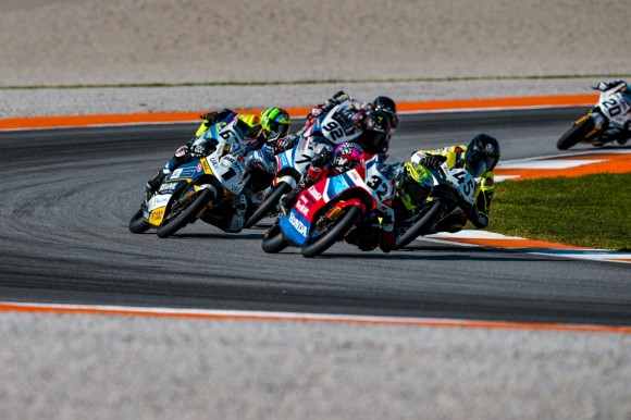 El FIM MotoJunior regresa al Circuit Ricardo Tormo  con todos los títulos en juego