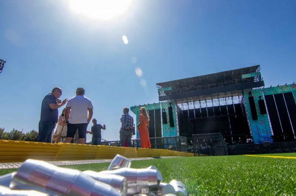 Todo a punto en la Ciudad Deportiva de Benidorm para la quinta edición del Reggaeton Beach Festival  