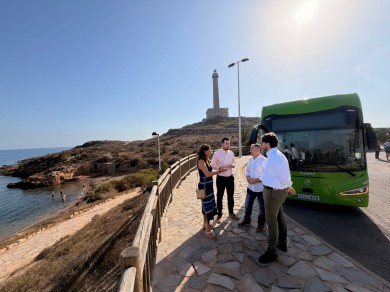 El servicio de autobús en La Manga ha registrado más de medio millón de viajeros este verano