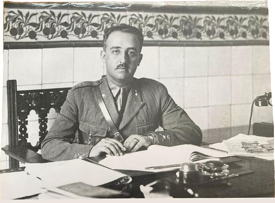 Francisco Franco, director de la Academia  Militar de Zaragoza, 1928