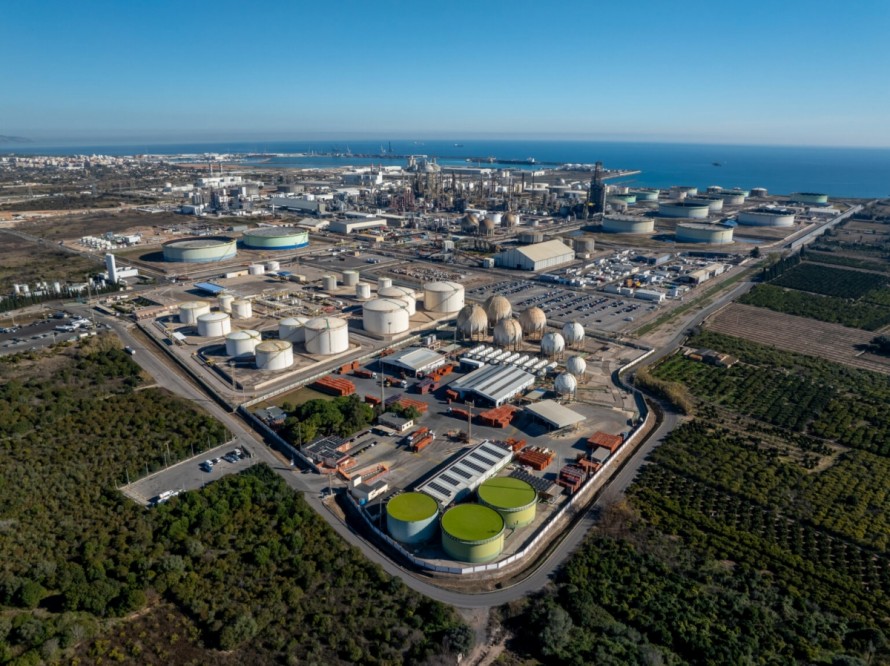 PortCastelló avanza en su desarrollo como hub energético con el impulso del Consell al plan verde de bp