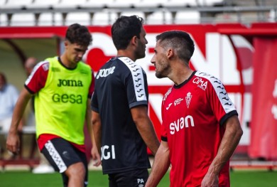 Un Real Murcia reforzado recibe al Teruel con la intención de 