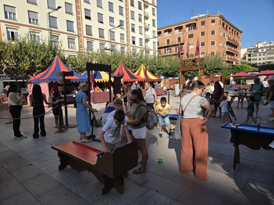 De juegos a talleres: Castelló viaja en el tiempo con el Rincón Medieval Infantil por el 775 aniversario