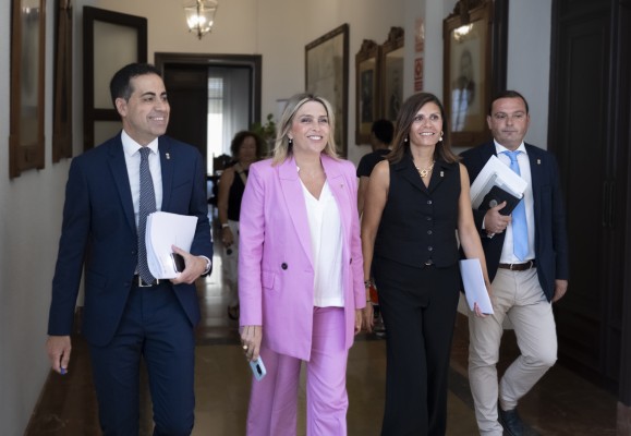 Seis empresas garantizan a la Diputación el servicio de catering para actos protocolarios hasta 2027