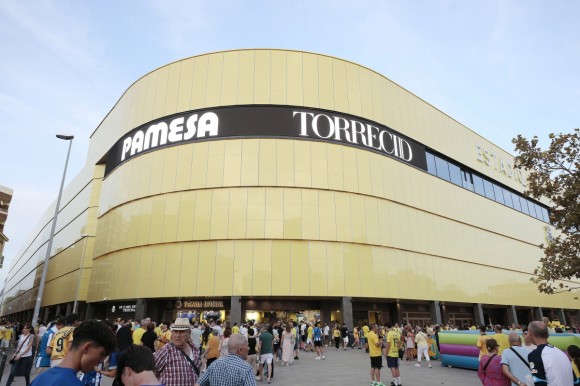 Las imágenes del debut con derrota del Villareal en La Cerámica 