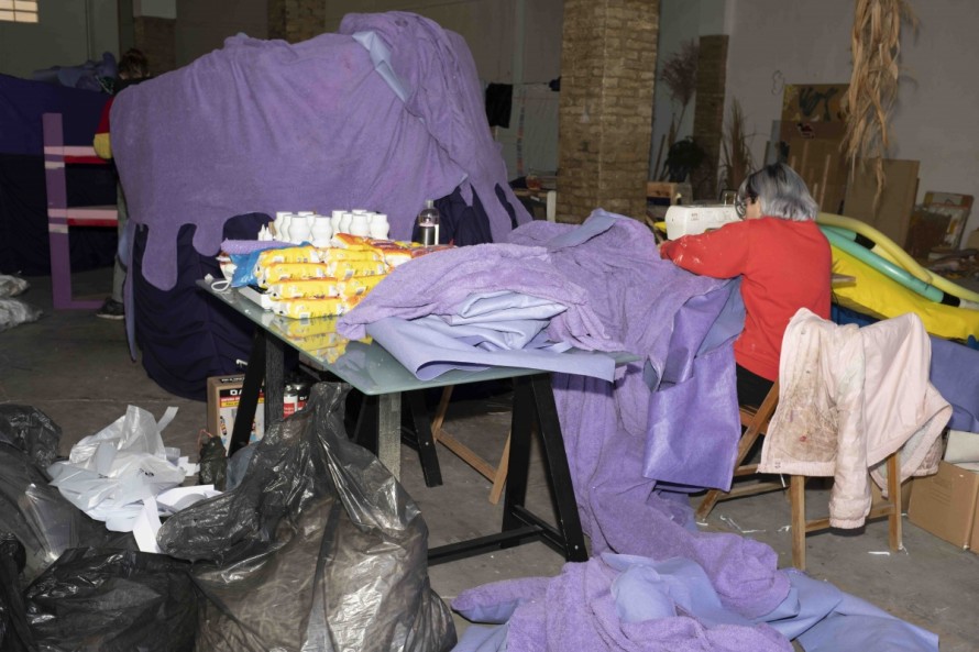 'Trama' conecta la memoria textil de Vilafranca con la creación contemporánea en una residencia artística
