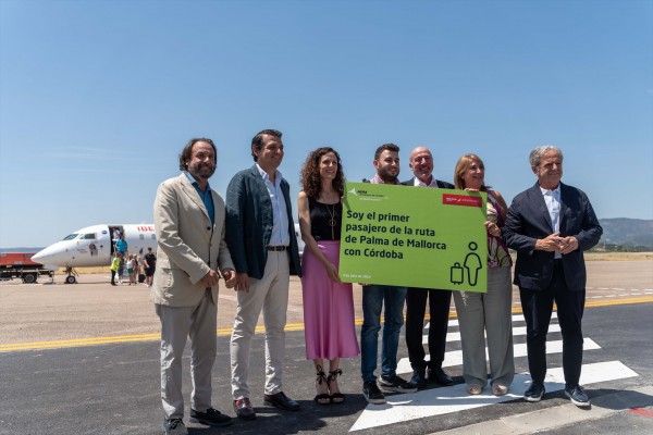 Air Nostrum devuelve los vuelos regulares a Córdoba tras remodelación del aeropuerto