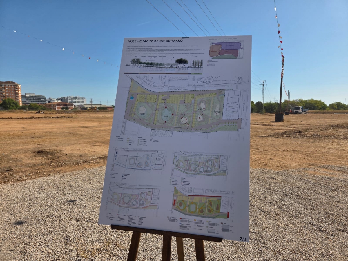 El proyecto incorpora un parque de aventuras para adolescentes.