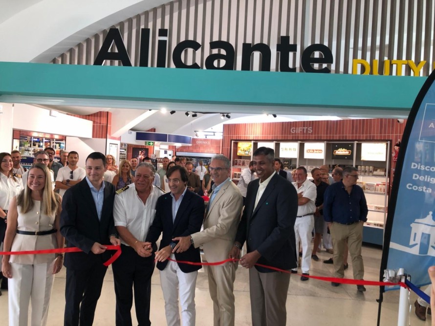 Global Ports amplía servicios a los cruceristas en el Puerto con un 'duty free' con productos alicantinos