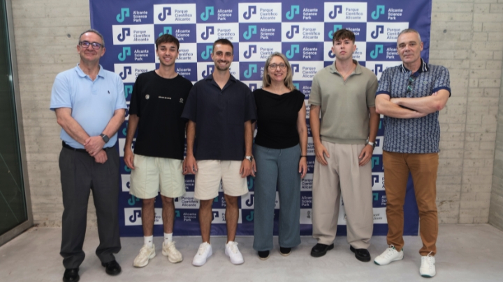 Esteban Pelayo, David Moreno, Miguel Ruiz, María Jesús Pastor, Iván Valdés, y Héctor López