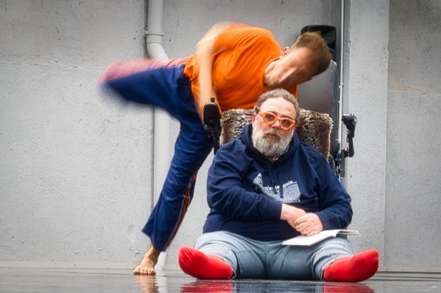 Escena, pensamiento y activismo, ingredientes del X Cicle Escèniques Cuir de Carme Teatre