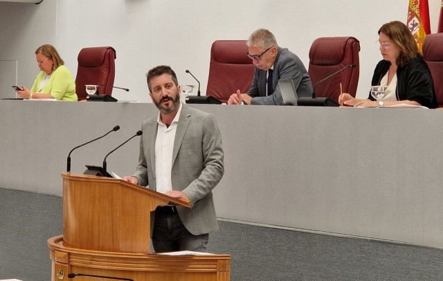 Podemos se revuelve contra la 