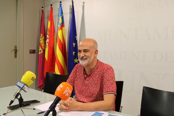 Dénia emprende un plan de movilidad sostenible para  racionalizar el uso de vehículos motorizados